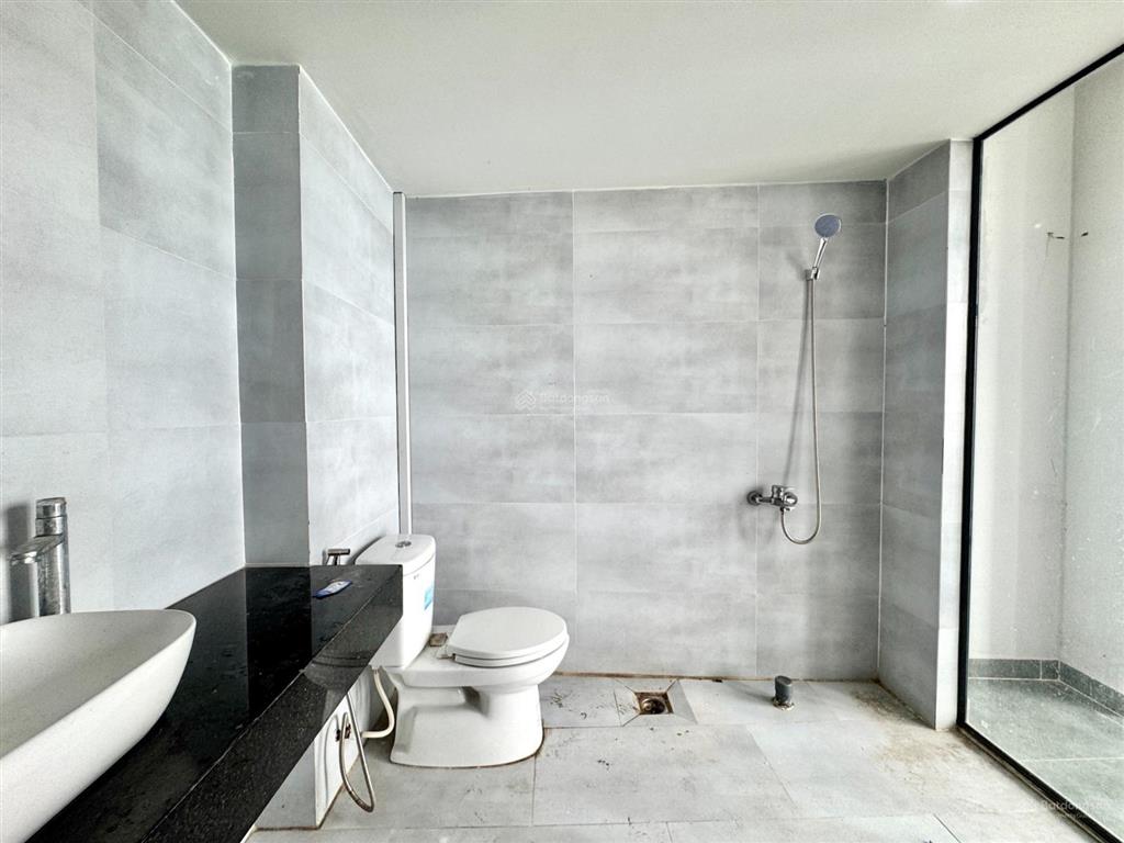 Chdv có gác và nội thất cơ bản, phòng bự ban công thoáng trống sẵn