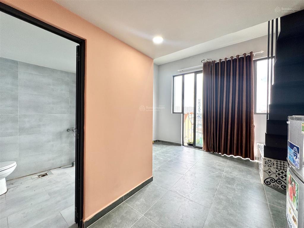 Chdv có gác và nội thất cơ bản, phòng bự ban công thoáng trống sẵn