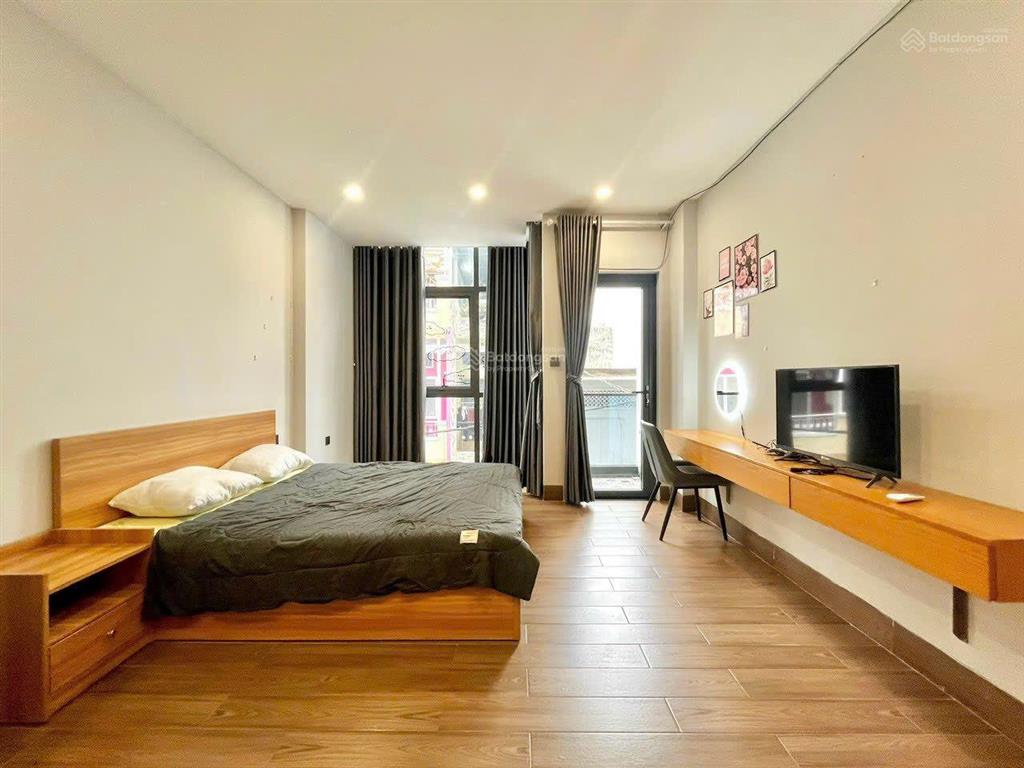 / trống sẵn 1 căn hộ dịch vụ mini, đầy đủ nội thất, ngay hậu giang và bình phú