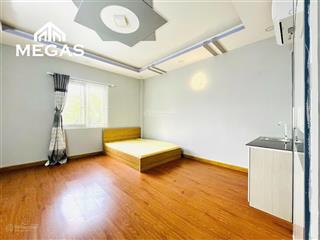 Phòng cửa sổ trời nhỏ xinh tiện ích tốt có thêm bớt nội thất trống sẵn