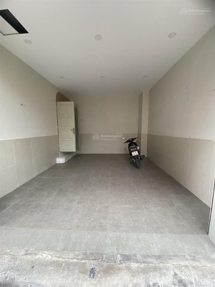 Cho thuê nhà ngang 6m, dài 20m, 1 trệt 3 lầu 343c hoa lan, phường 2, phú nhuận