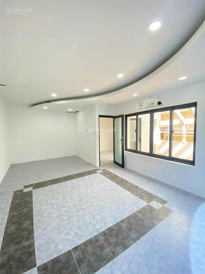 Hẻm 29/ hoàng diệu , phường 10 , quận phú nhuận