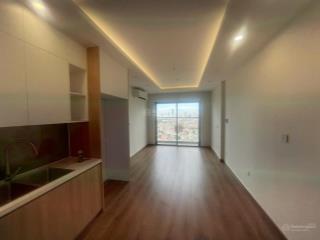 Cho thuê 3 ngủ, 80m2, cơ bản có bếp, 12tr miễn phí dịch vụ, phân khu i1. 0366 909 ***