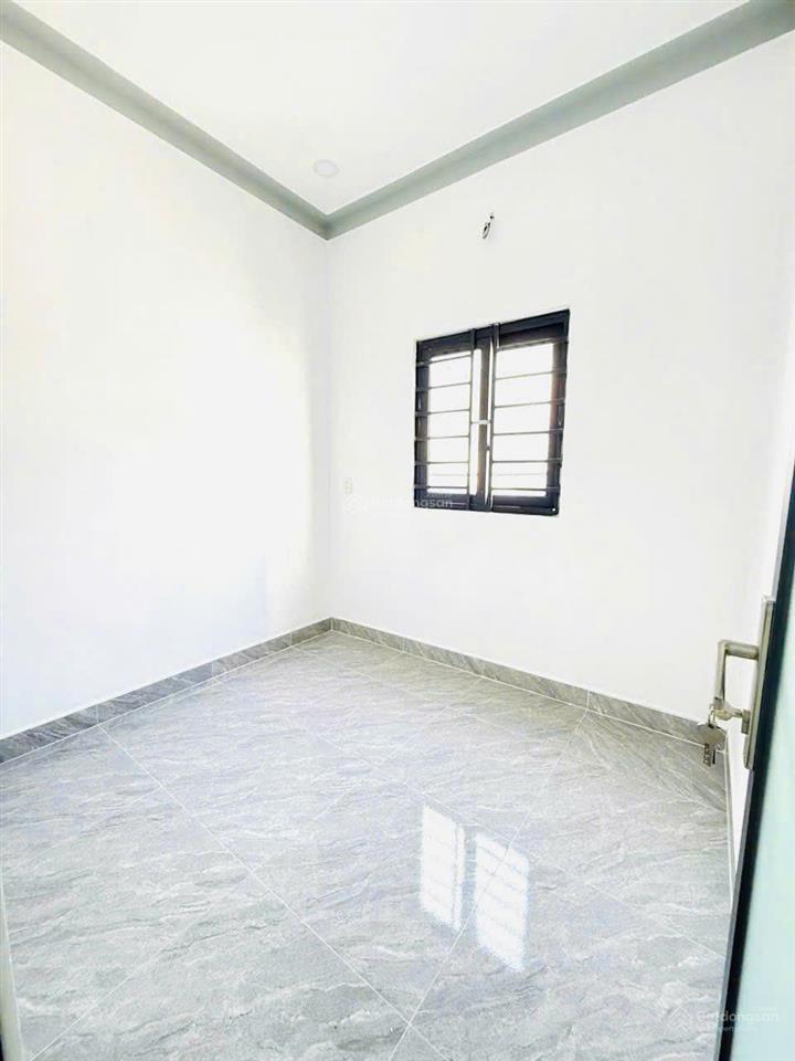 Bán nhà 1 sẹc ngắn đường phan văn hớn ngay cầu tham lương, giá 890 triệu