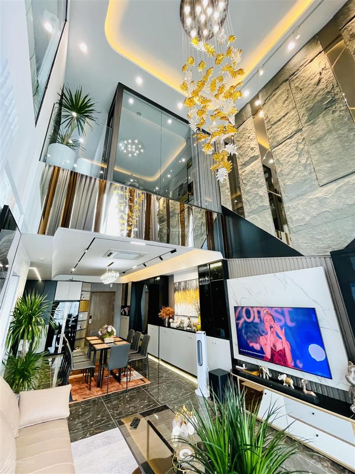 Chính chủ bán căn penhouse duplex 4pn eco green nguyễn xiển, dt 160m2, giá 10,8tỷ 0949 837 ***