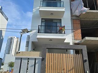Tôi là chủ đất, cần bán lô đất mặt tiền đào trí, 5x18.7m, lộ giới 40m, vỉa hè rộng 8m, ven sông đẹp