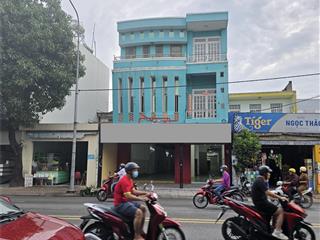 Tôi là chủ nhà, cần cho thuê nhà mt 956  958 cách mạng tháng 8, dt đất 8x50m, dtxd 8x21m, 3 tầng
