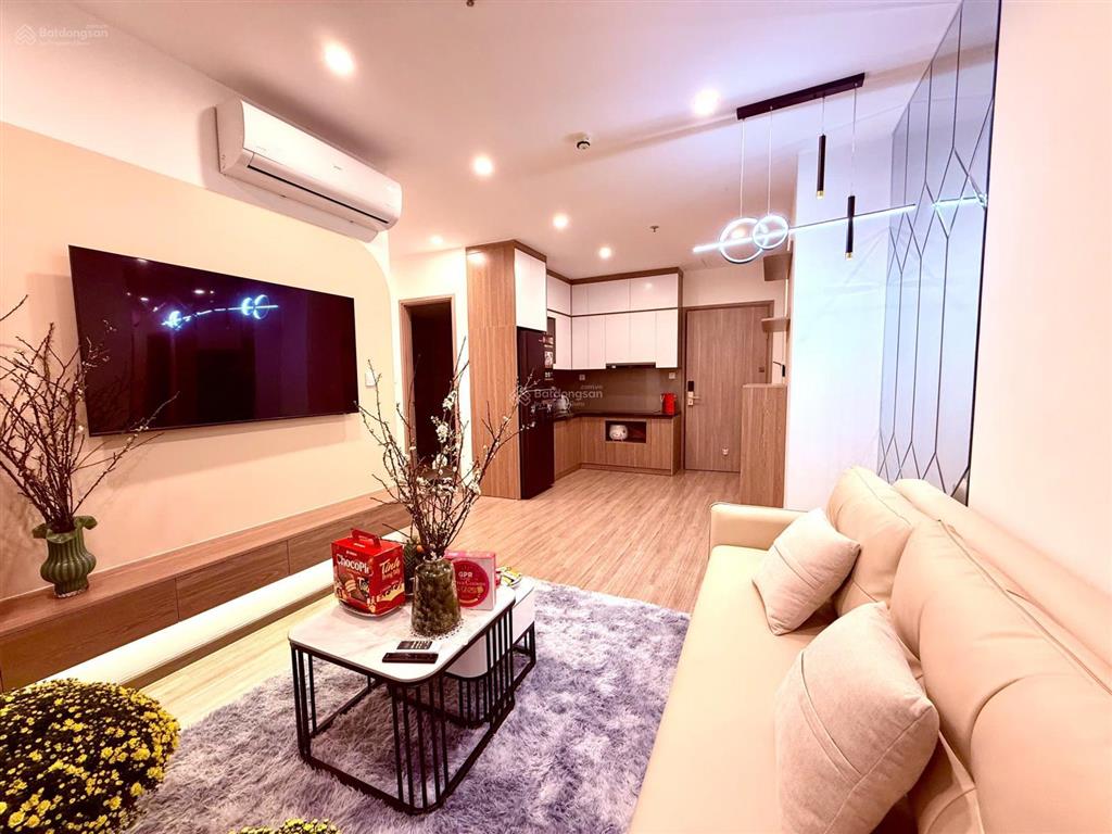 Chính chủ cho thuê căn 1pn + 1 khách full đồ giá 8 triệu / tháng vinhomes smart city  0394 508 ***