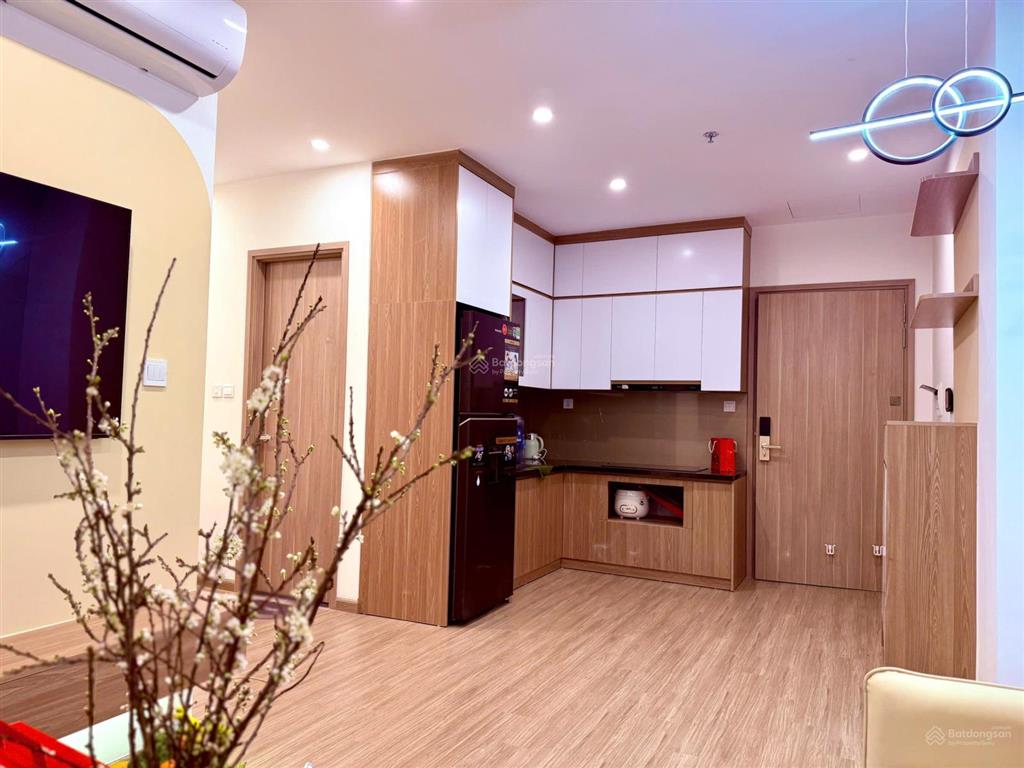Chính chủ cho thuê căn 1pn + 1 khách full đồ giá 8 triệu / tháng vinhomes smart city  0394 508 ***