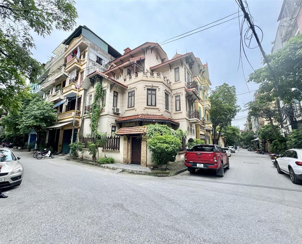 Bán bt kđt đại kim, hoàng mai. dt 108m2 mt 10m lô góc 3 thoáng 3 oto tránh, hướng đông tứ mệnh