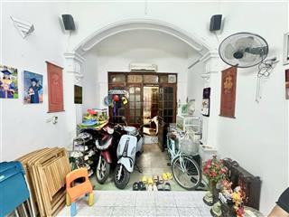 Bán nhà mặt ngõ trung tiền, văn chương. dt 33m2  mt 3,5m. ngõ thông kinh doanh, 20m oto tránh