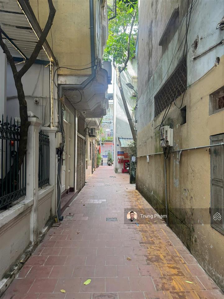 Chính chủ bán gấp nhà lý nam đế, cửa đông. dt 55m2 hướng đông nam thoáng mát. giá 19 tỷ