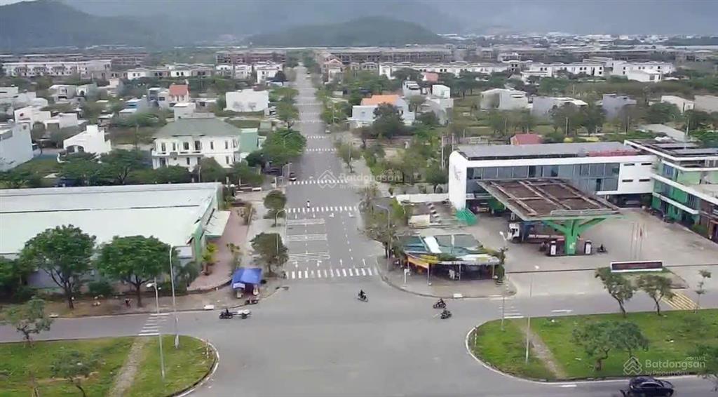 Chính chủ cần tiền bán gấp đất kđt golden hills city , 125m2 , gần cây xăng , trục thông đường lớn