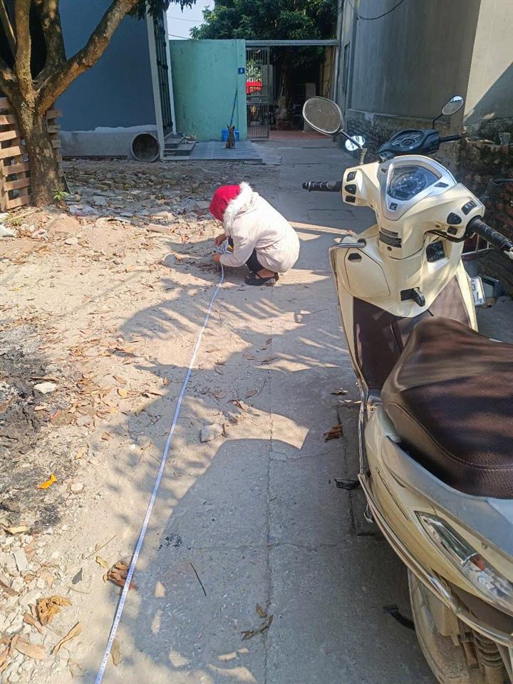 Chính chủ cần tiền bán gấp lô đất đẹp  2 mặt ngõ  khu dân cư tấp nập