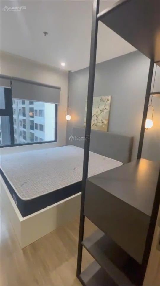 Cho thuê 2n1vs full đồ tòa s2, gần bến xe bus, gần tòa nhà văn phòng technopark, tầng trung
