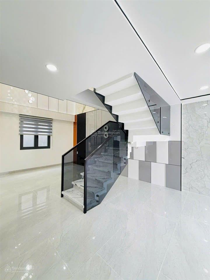 Nhà 5 tầng 78.2m2 sát mặt tiền phan huy ích, gần emart 2, giá chỉ 7.2 tỷ