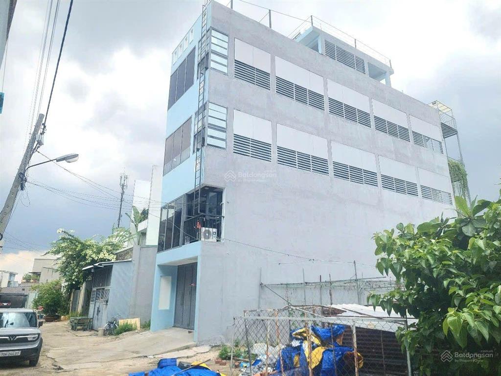 Đất 110m2 full thổ cư, không lộ giới đường thạnh xuân 18, cách ngã 4 ga 500m