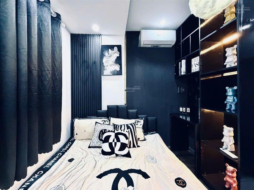 Nhà 1 lầu 17m2 chỉ 40m ra mặt tiền xô viết nghệ tĩnh, ngay vòng xoay hàng xanh