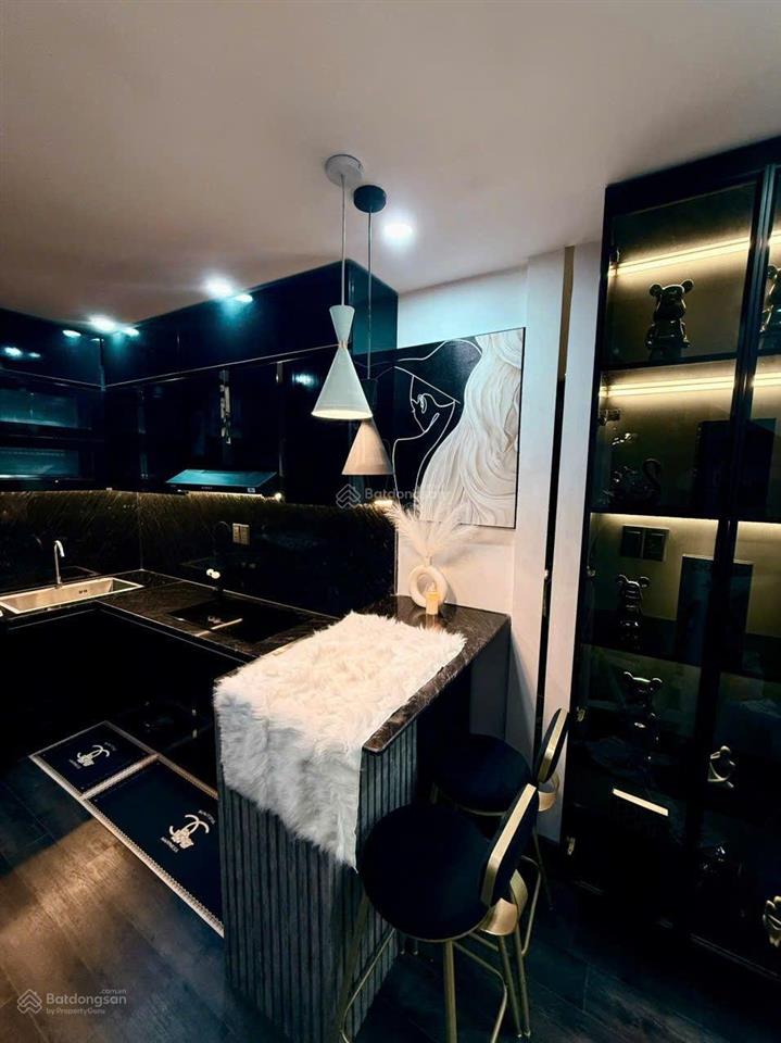 Nhà 1 lầu 17m2 chỉ 40m ra mặt tiền xô viết nghệ tĩnh, ngay vòng xoay hàng xanh