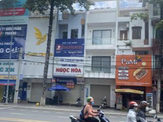 Nhà 1 trệt 3 lầu mặt tiền đường võ thị sáu  biên hòa. hiện đang cho thu nhập 300 triệu/năm