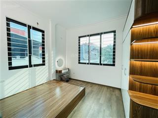 6,2 tỷ nhà phúc đồng  33m2  lô góc hai mặt thoáng  dân xây  ô tô đỗ cửa