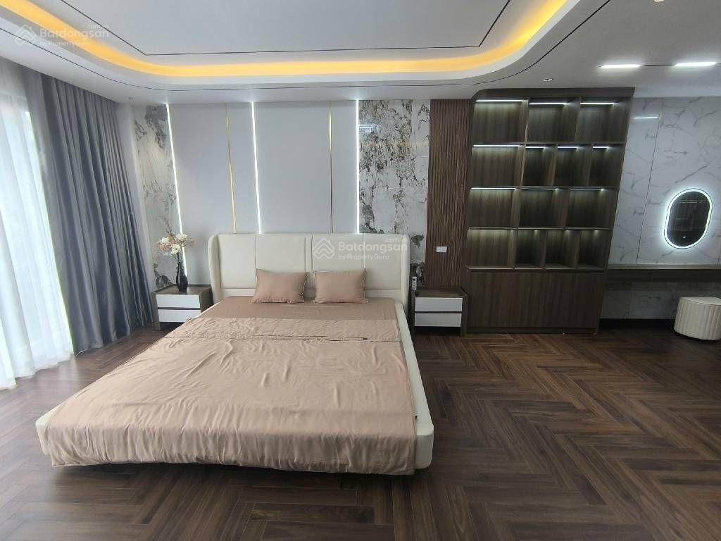 Siêu phẩm 918 phúc đồng  7 tầng thang máy  gara 3 ô tô, khu vip, full nội thất đẳng cấp, 86m2