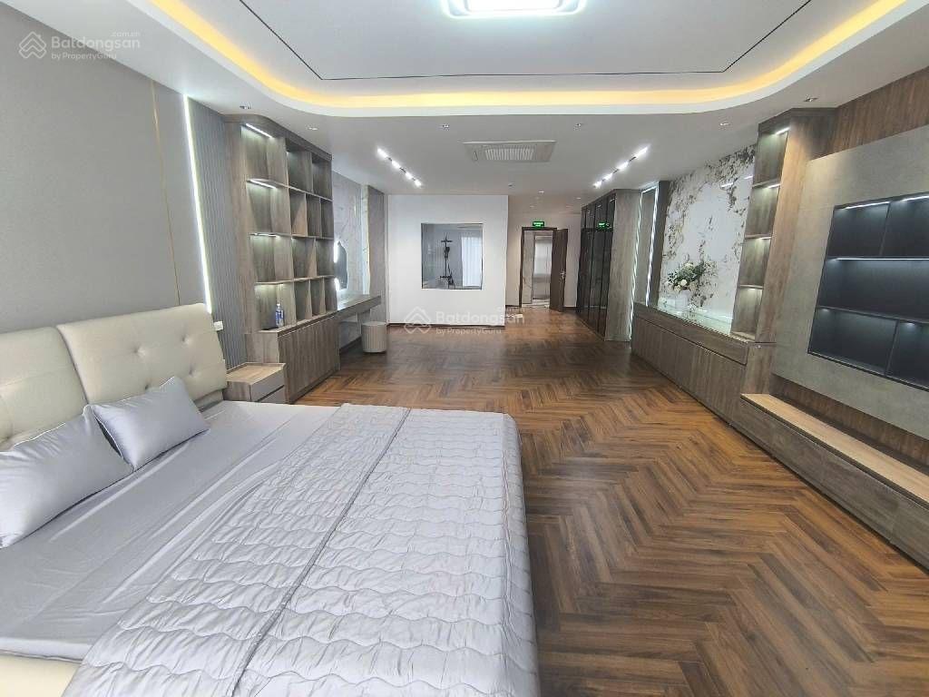 Siêu phẩm 918 phúc đồng  7 tầng thang máy  gara 3 ô tô, khu vip, full nội thất đẳng cấp, 86m2