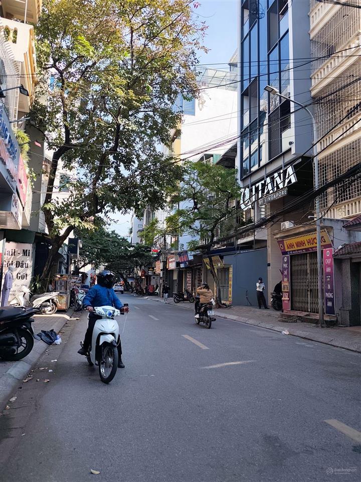 Bán gấp nhà mặt phố 85m2 x 8 tầng  40 tỷ. nhà mới, thang máy, dòng tiền cực tốt