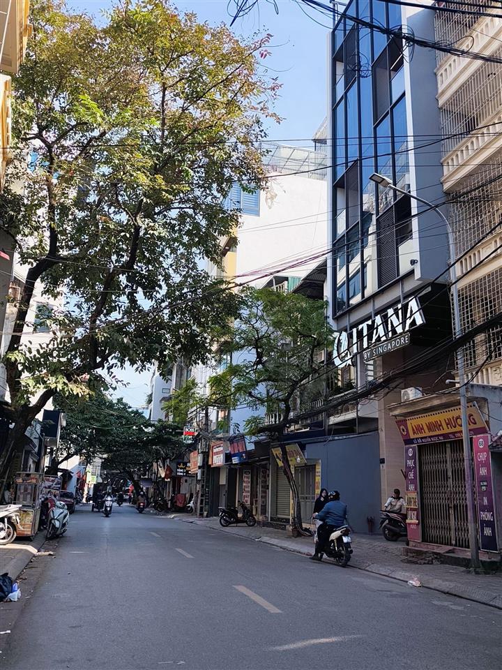 Bán gấp nhà mặt phố 85m2 x 8 tầng  40 tỷ. nhà mới, thang máy, dòng tiền cực tốt