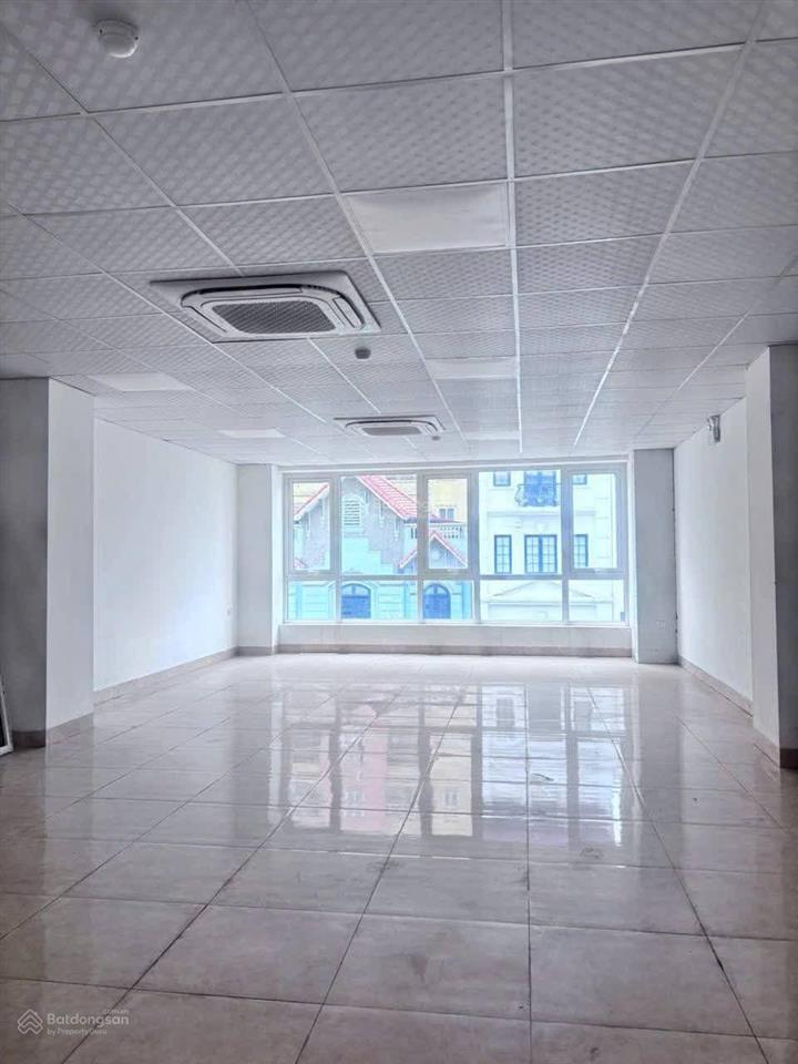 Bán gấp nhà mặt phố 85m2 x 8 tầng  40 tỷ. nhà mới, thang máy, dòng tiền cực tốt