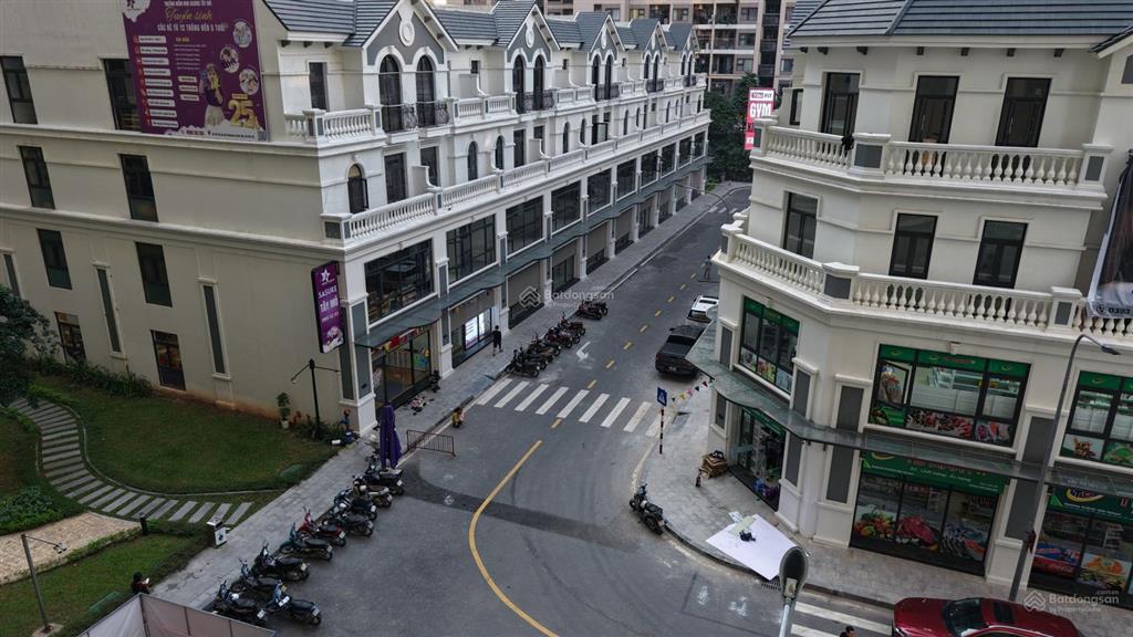 Bán shophouse tmdv sboutique mặt đường trục chính vinhomes tây mỗ (smart city)
