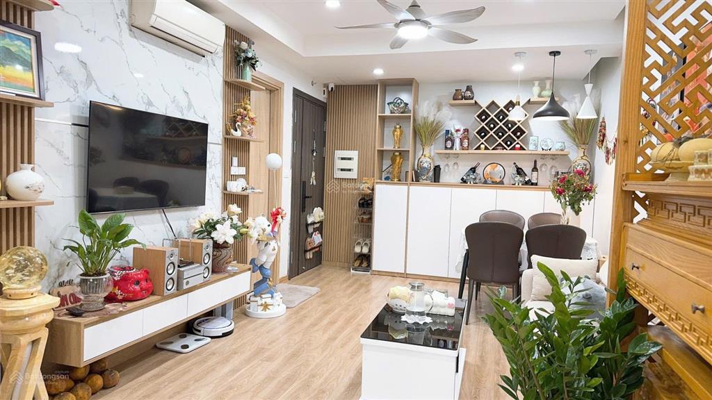 Tôi chính chủ bán căn 2 phòng ngủ 54m2 đầy đủ nội thất dự án mon city giá 5.2 tỷ. 0355 986 ***