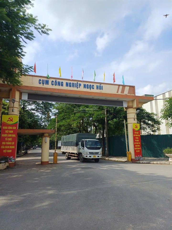 Chính chủ bán nhà xưởng cụm công nghiệp ngọc hồi lô góc 5035m làm sản suất làm kho xxe containe vào