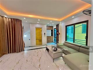 Xuất sắc! 6 tầng thang máy thái hà, ô tô đỗ, ngõ thông, sân xe, nội thất 5*, doanh thu 890tr/năm