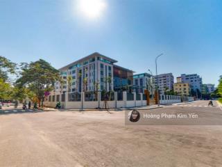 Bao phê! phố trần quang diệu view hồ, sát quận ủy, 4 làn ô tô tránh, vỉa hè khủng, dt 1,1 tỷ/năm