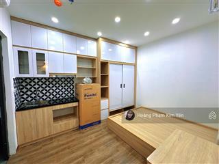 Bán tòa chdv láng hạ 18 phòng, dt 1.2 tỷ/năm, ô tô 20m, gần phố, 76m2*7t thang máy, pccc gpxd
