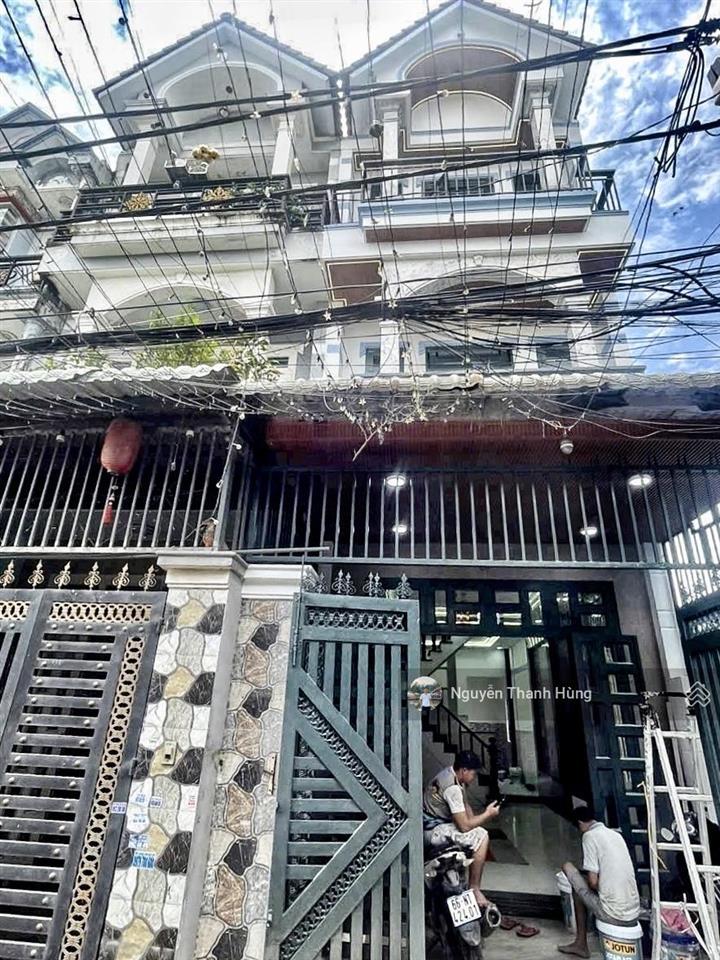Bán nhà 3 tầng đúc hẻm xe hơi lê văn khương q12, giá rẻ 5,15 tỷ, diện tích 65m2 (4,2x16)