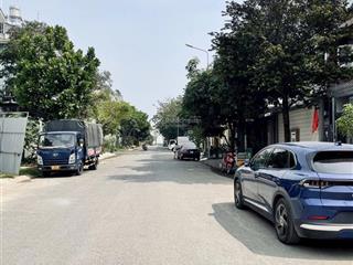Biệt thự view sông đx 4 tầng đẹp 10mx20m khu biệt thự bình lợi phường 13 bình thạnh chỉ 24 tỷ
