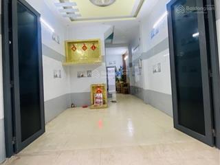 Hxh thông  ngang gần 6m  3pn  sát mặt tiền  gần vòng xoay lê đại hành  chỉ 6.5 tỷ tl