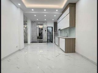 Bán nhà võ chí công 42m 6 tầng thang máy 15m ra ngõ ô tô