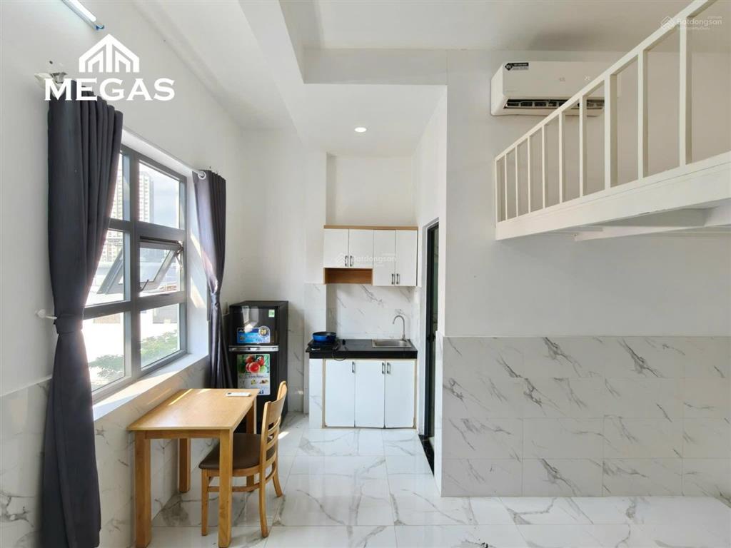 Căn hộ có gác 30m2 đủ nội thất ngay cầu vượt cộng hòa  cv hoàng văn thụ  cho ở 4 người 4 xe
