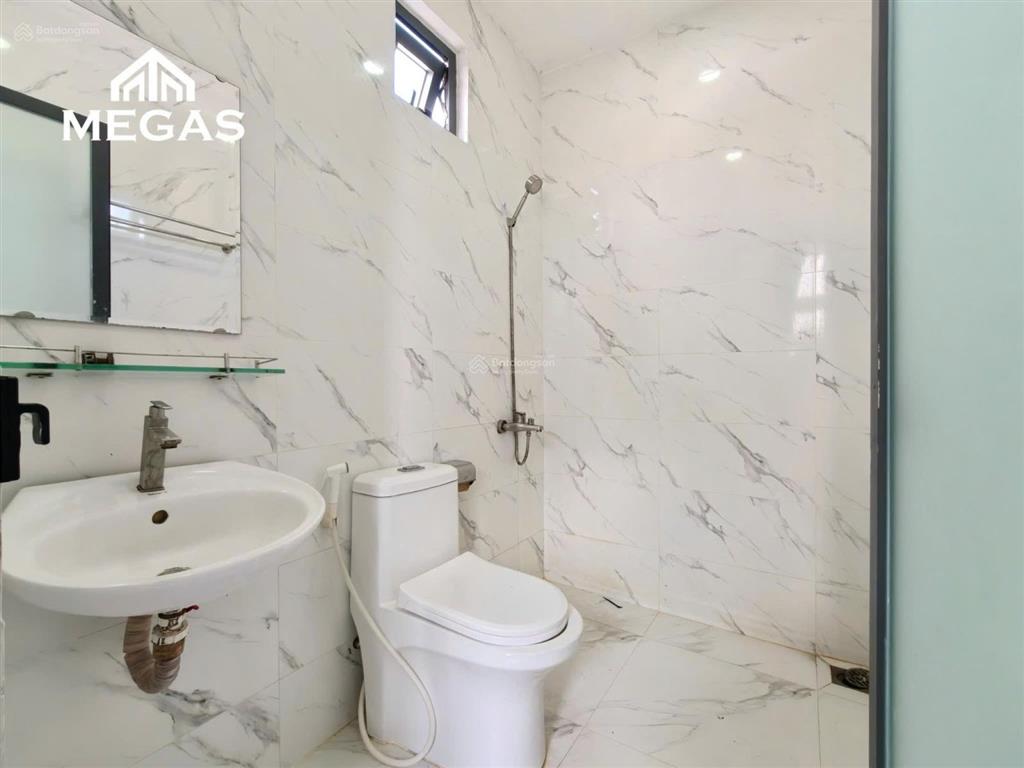 Căn hộ có gác 30m2 đủ nội thất ngay cầu vượt cộng hòa  cv hoàng văn thụ  cho ở 4 người 4 xe