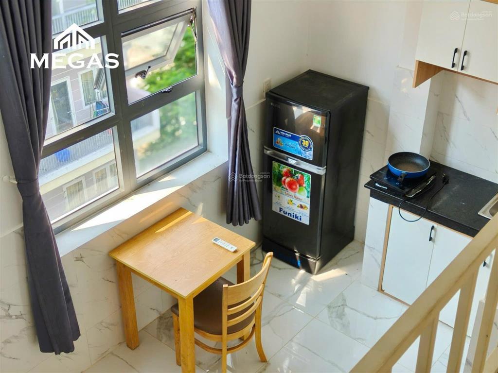 Căn hộ có gác 30m2 đủ nội thất ngay cầu vượt cộng hòa  cv hoàng văn thụ  cho ở 4 người 4 xe