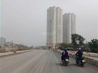 Lô nhỏ tiền duy nhất áp lưng đường 3.5, sát đường 24m ngay ngã 6 trịnh văn bô 48m2  vuông đét đẹt