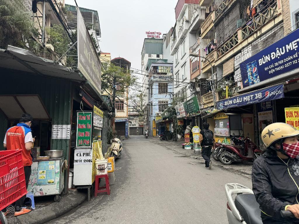 Lô góc cầu giấy ô tô vào nhà vừa ở vừa kinh doanh vị trí đẹp đắc địa + diện tích 65m2