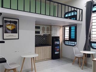 Tòa ccmn cầu diễn dòng tiền cực mạnh 28 phòng khép kín ô tô đỗ cửa thang máy