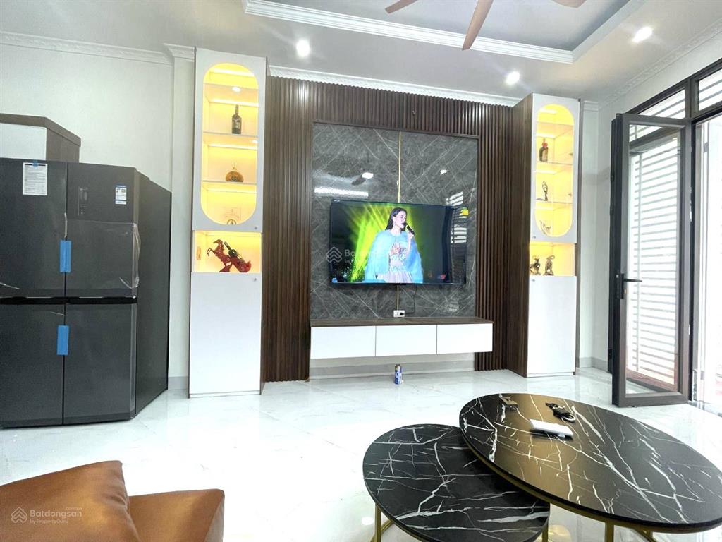 Trương định hoàng mai nhà mới coong gần ô tô full nội thất 33m2 x 5 tầng nhỉnh 7 tỷ