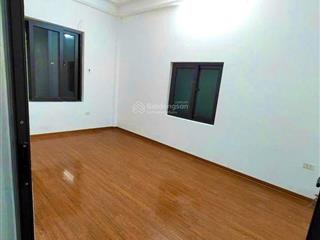 Nguyễn chính  thịnh liệt  39m , 3 tầng , 5,8 t.ỷ  0862 417 ***
nhà 3 tầng đẹp, 2 thoáng
