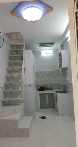 4tr9 cho thuê nhà 1 trệt 2 lầu  2pn  2 ban công  2 wc (đầy đủ tiện ích  không ngập)