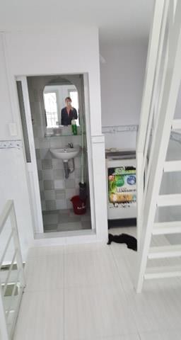 4tr9 cho thuê nhà 1 trệt 2 lầu  2pn  2 ban công  2 wc (đầy đủ tiện ích  không ngập)